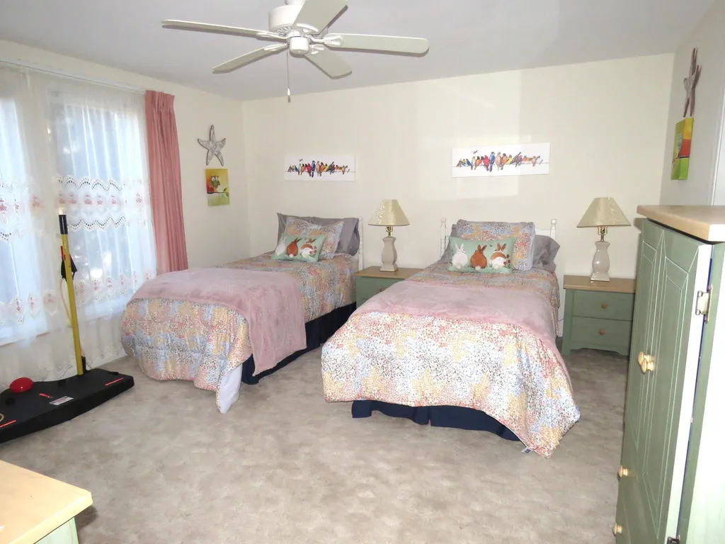 28 Constitution Way Dover NH 03820