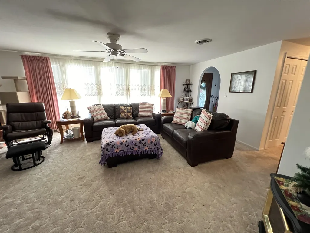 28 Constitution Way Dover NH 03820