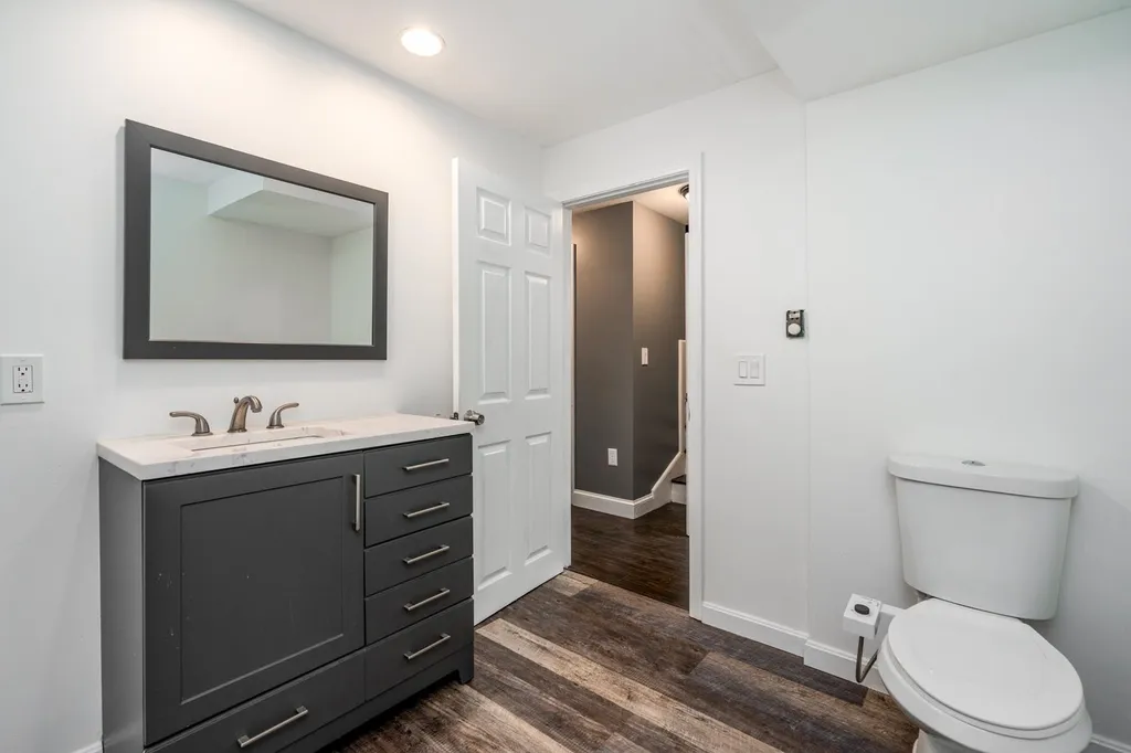 100 Pillsbury Road Londonderry NH 03053