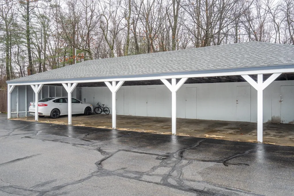 100 Pillsbury Road Londonderry NH 03053