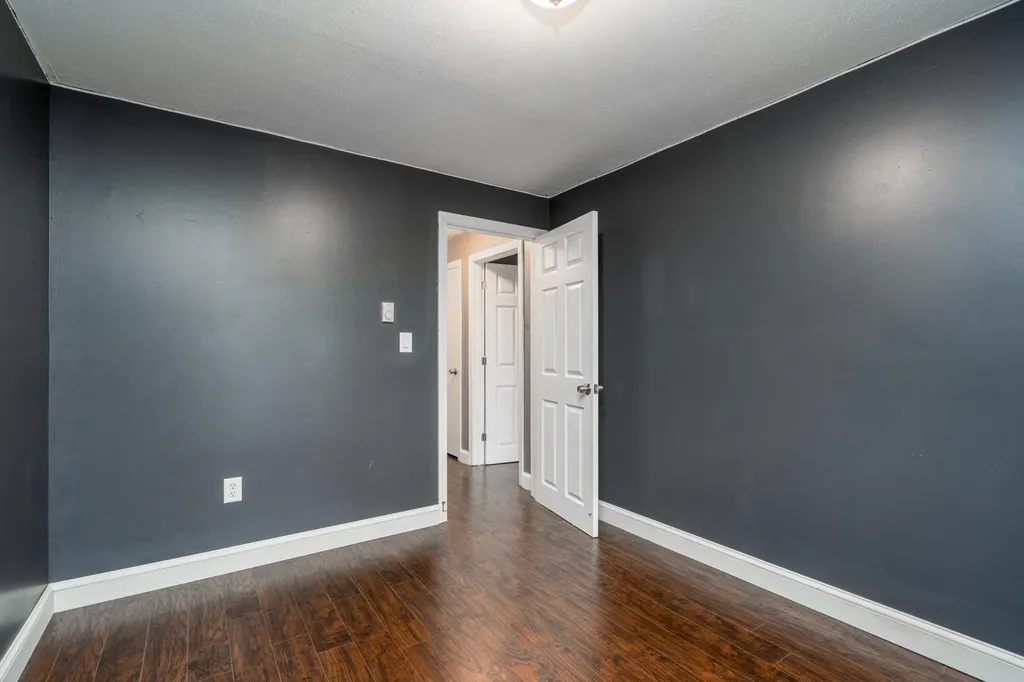 100 Pillsbury Road Londonderry NH 03053