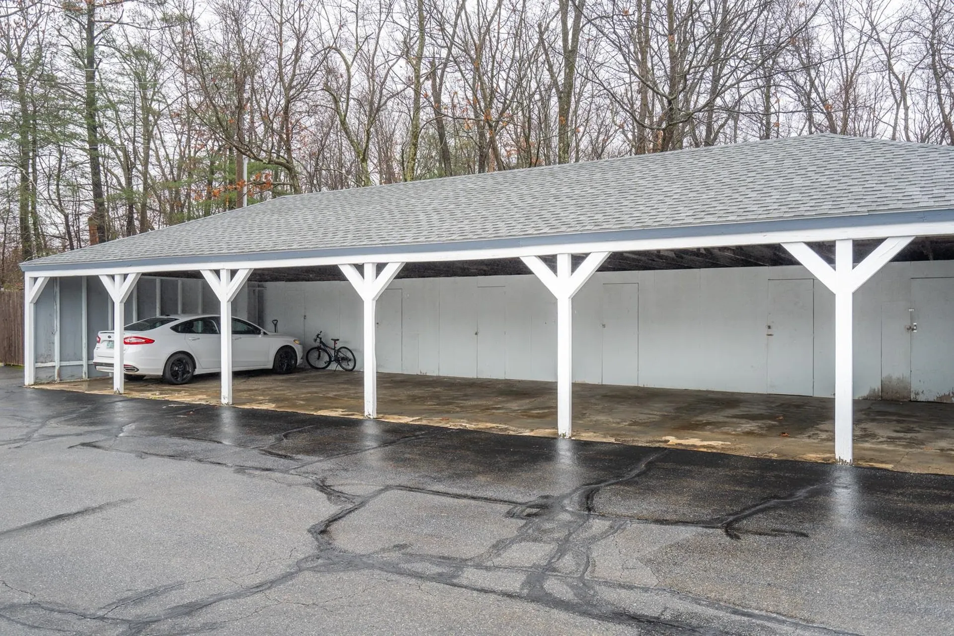 100 Pillsbury Road Londonderry NH 03053