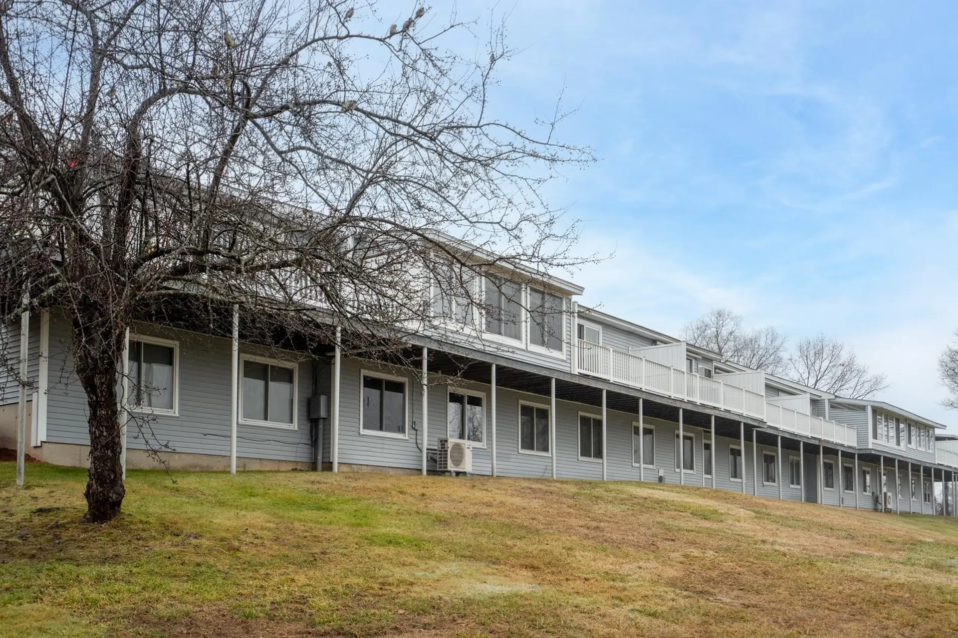 100 Pillsbury Road Londonderry NH 03053