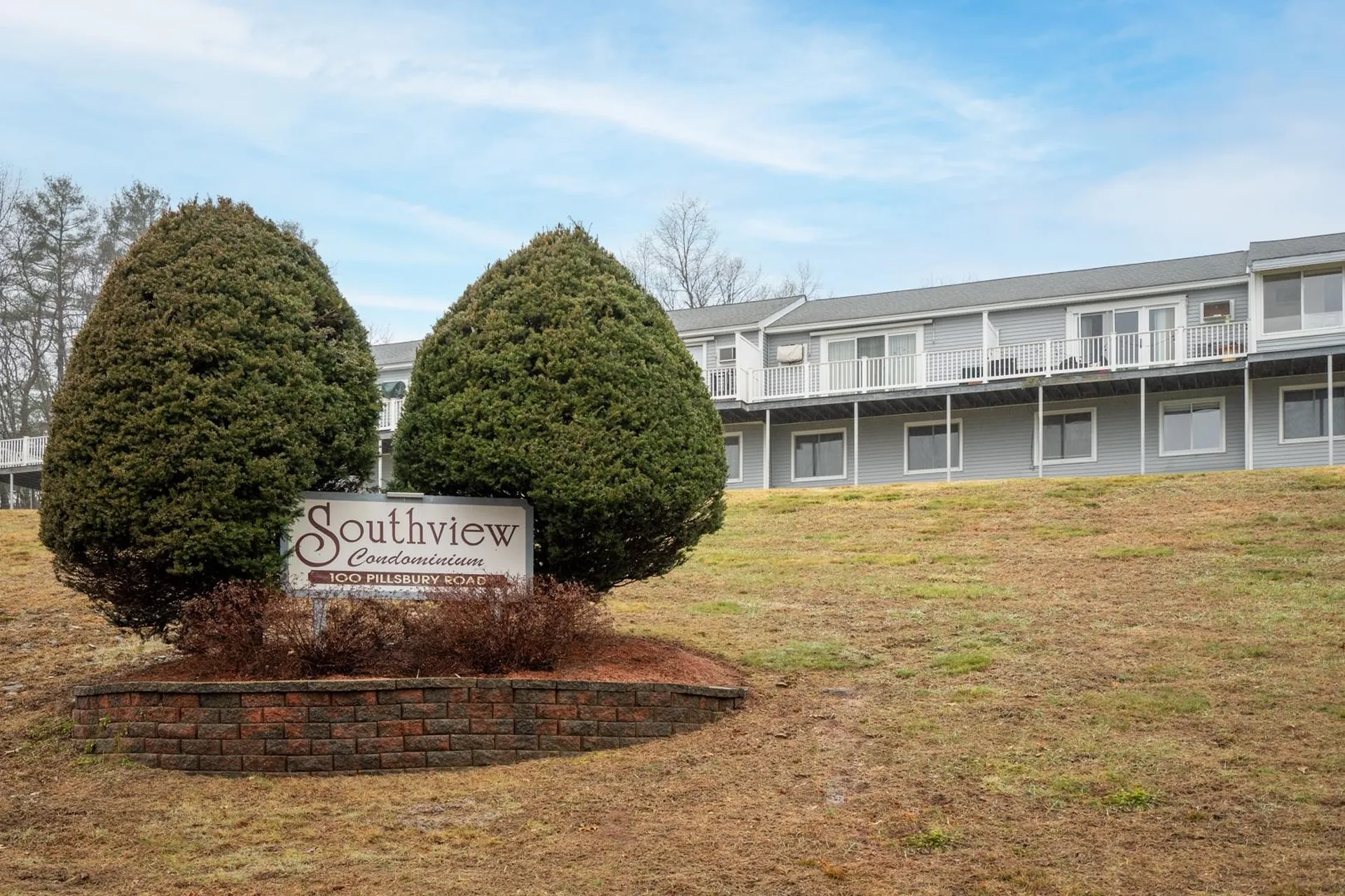 100 Pillsbury Road Londonderry NH 03053