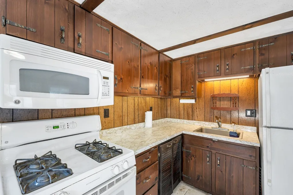 7 Westborn Circle Moultonborough NH 03254