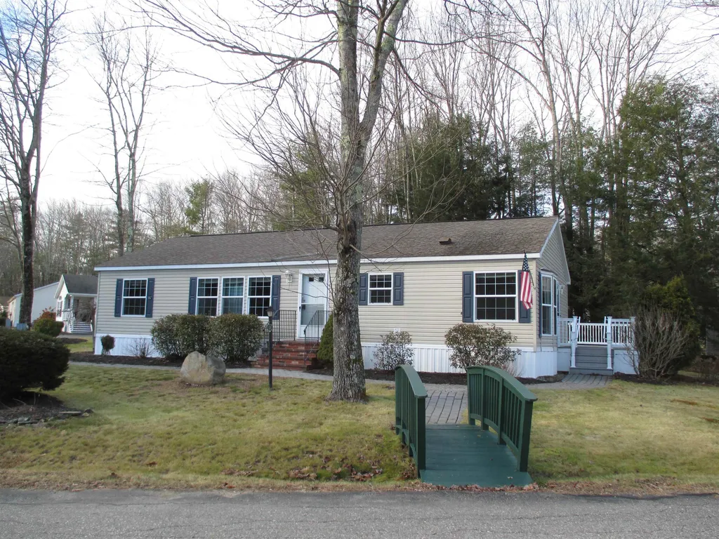3 Big Bear Road Rochester NH 03868