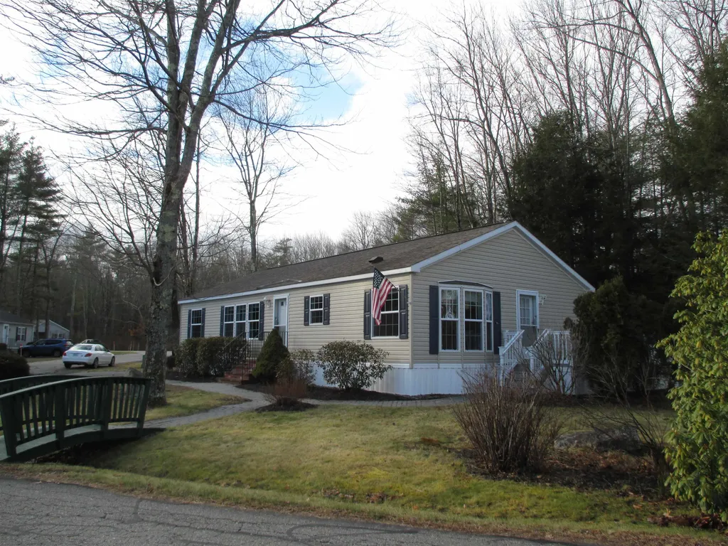 3 Big Bear Road Rochester NH 03868