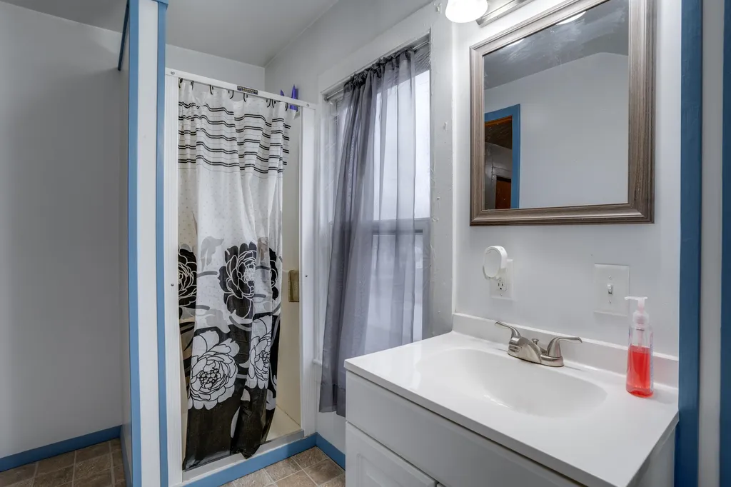 38 North Elm Street St. Albans City VT 05478