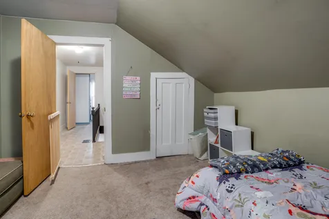 38 North Elm Street St. Albans City VT 05478