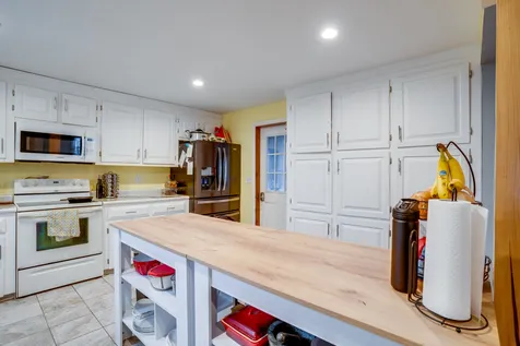 38 North Elm Street St. Albans City VT 05478
