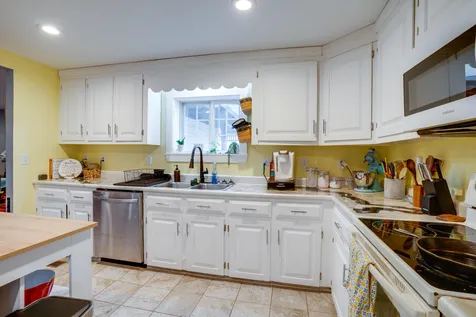 38 North Elm Street St. Albans City VT 05478