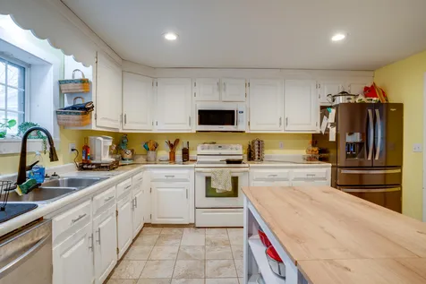 38 North Elm Street St. Albans City VT 05478