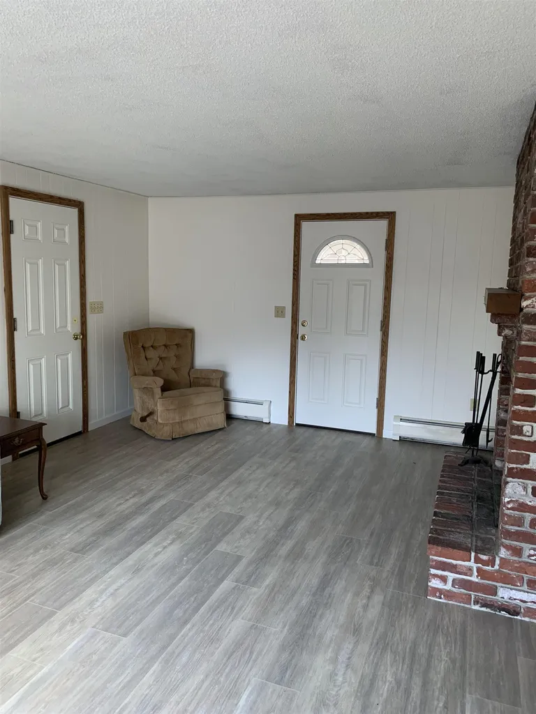 10 Colonial Circle Hampton NH 03842