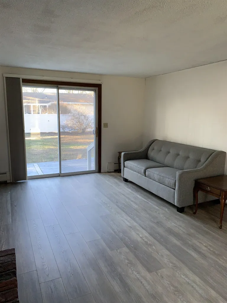 10 Colonial Circle Hampton NH 03842