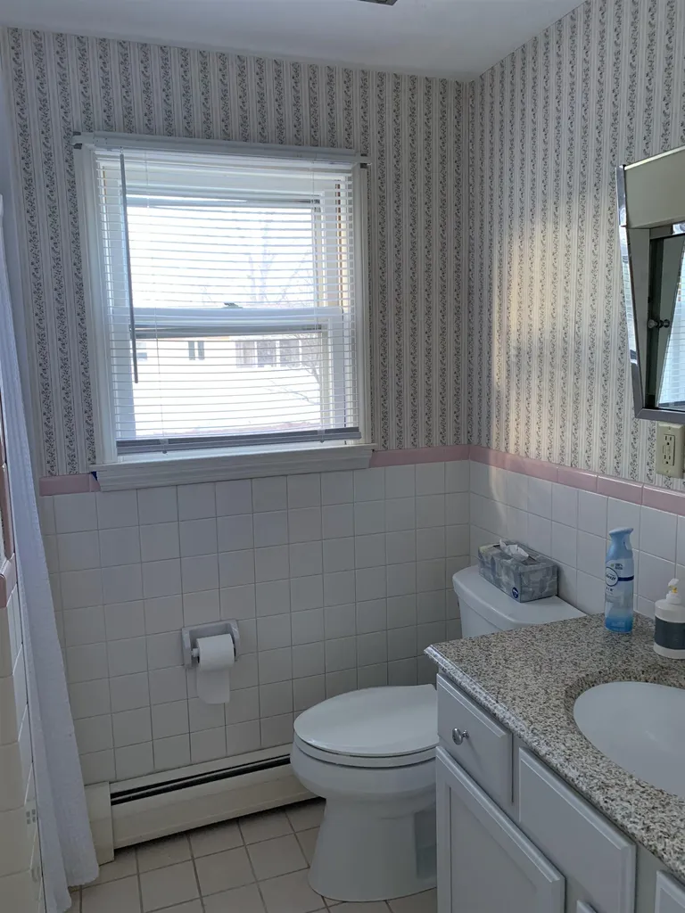 10 Colonial Circle Hampton NH 03842