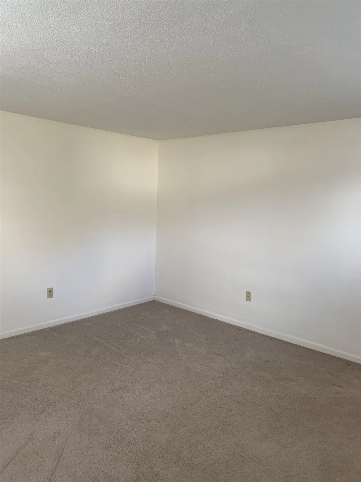 10 Colonial Circle Hampton NH 03842