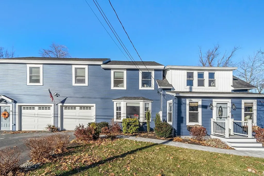12 Warren Avenue Manchester NH 03102