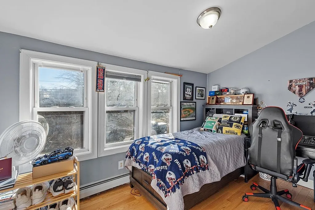 12 Warren Avenue Manchester NH 03102