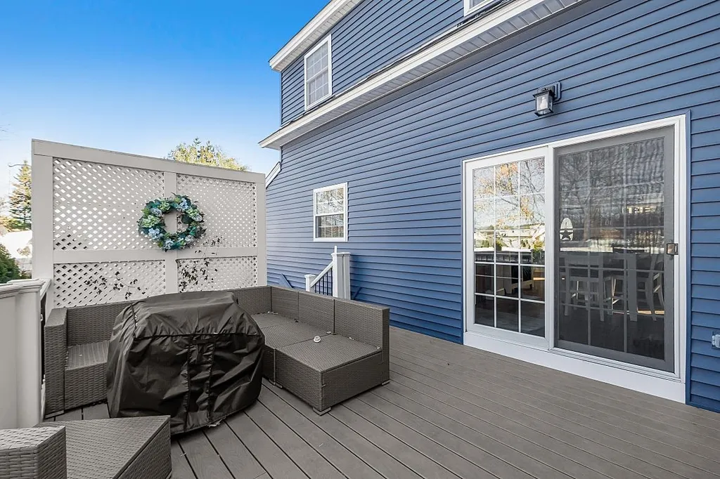 12 Warren Avenue Manchester NH 03102