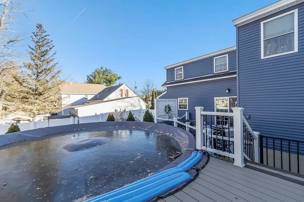 12 Warren Avenue Manchester NH 03102