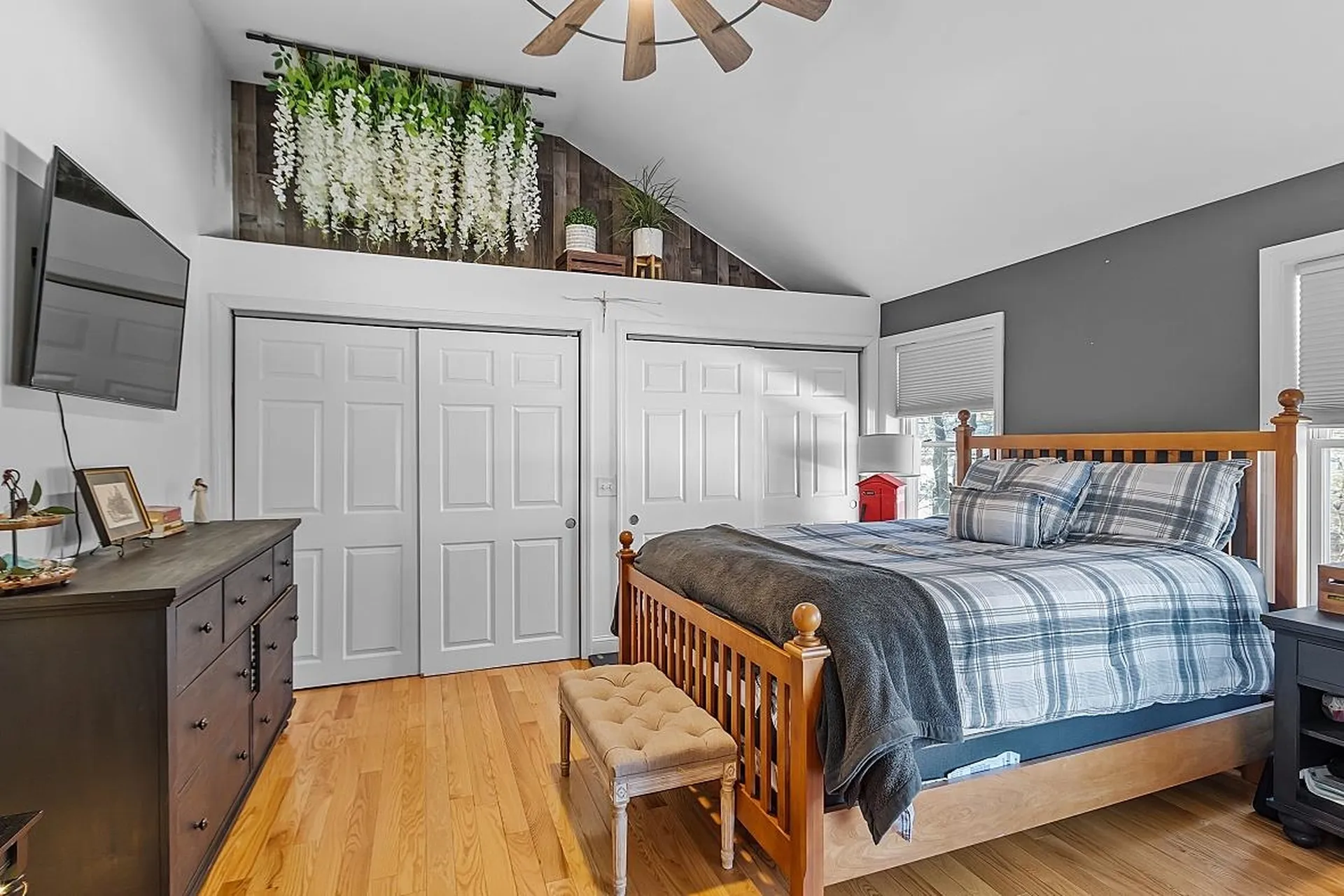 12 Warren Avenue Manchester NH 03102