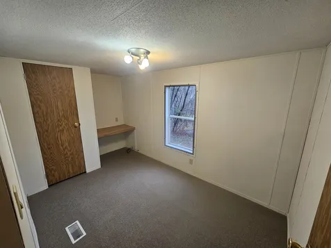 106 Mountain Avenue St. Johnsbury VT 05819