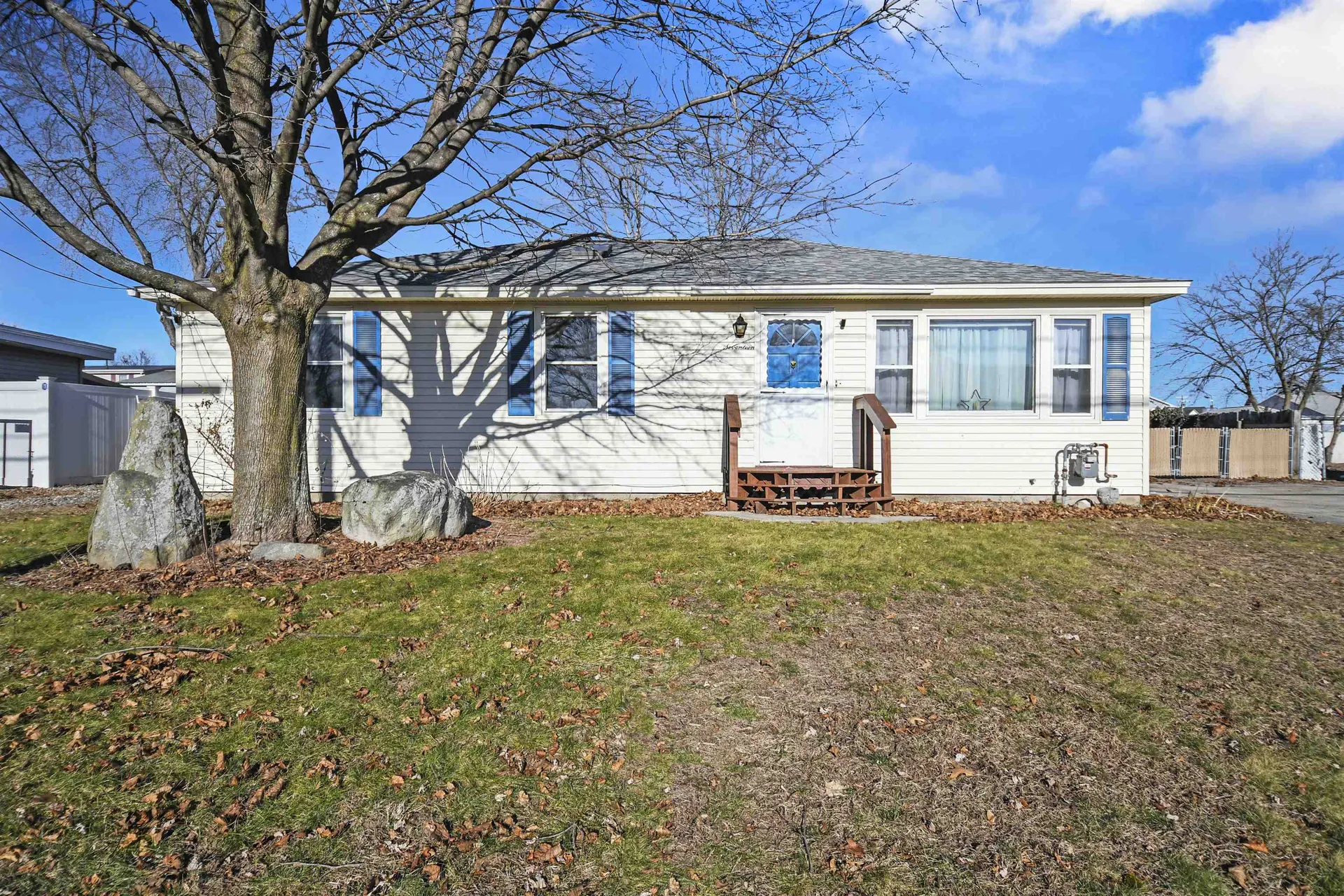 17 Ross Street Nashua NH 03060