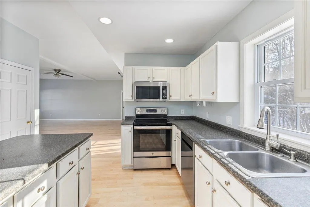 1 Langs Lane Newmarket NH 03857