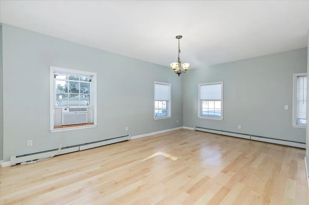 1 Langs Lane Newmarket NH 03857