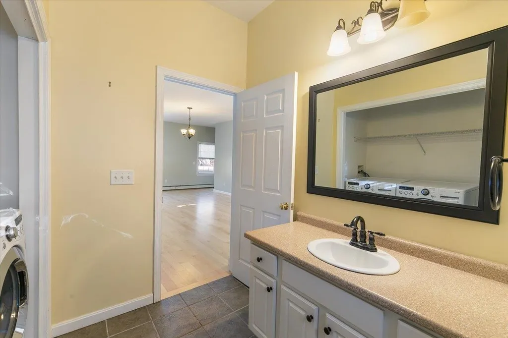 1 Langs Lane Newmarket NH 03857