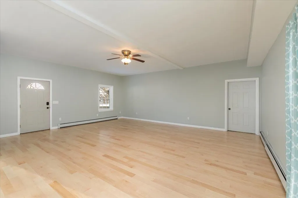 1 Langs Lane Newmarket NH 03857
