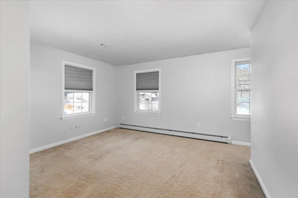 1 Langs Lane Newmarket NH 03857