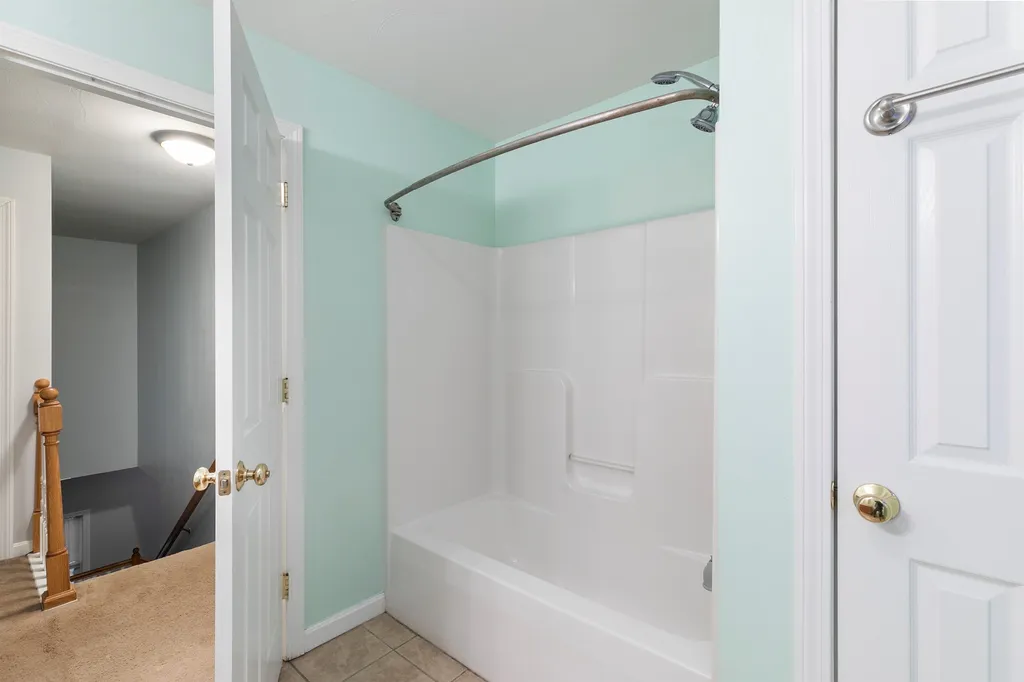 1 Langs Lane Newmarket NH 03857