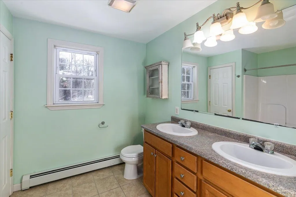 1 Langs Lane Newmarket NH 03857