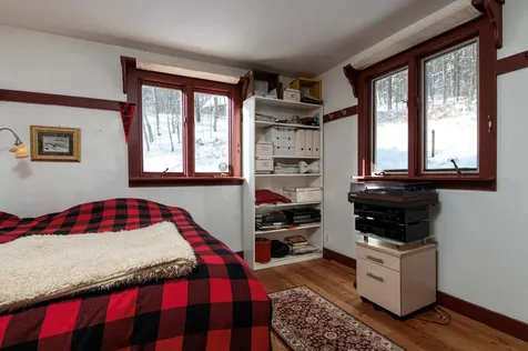 51 Apple Blossom Lane Grafton VT 05146