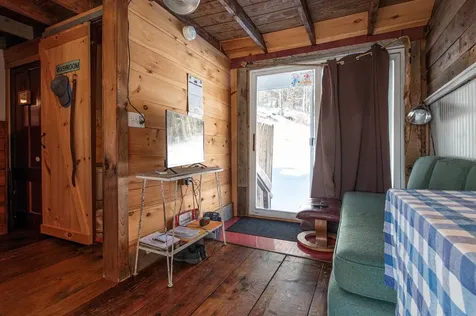 51 Apple Blossom Lane Grafton VT 05146