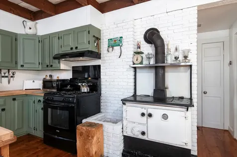 51 Apple Blossom Lane Grafton VT 05146