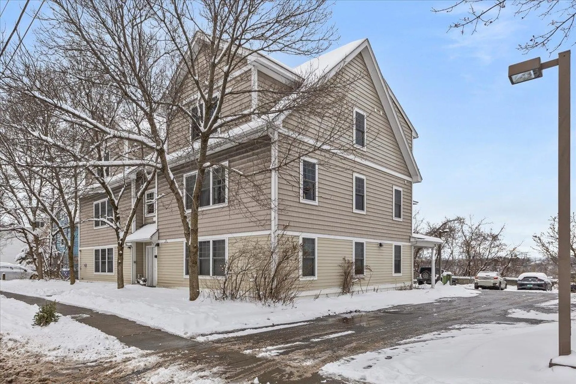 354 Manhattan Drive Burlington VT 05401