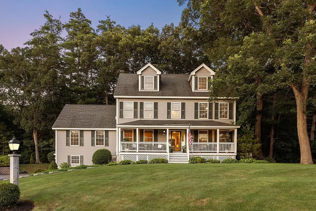 15 Page Lane Epping NH 03042
