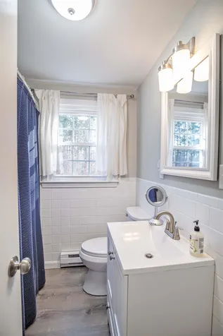 5 Holly Lane Londonderry NH 03053