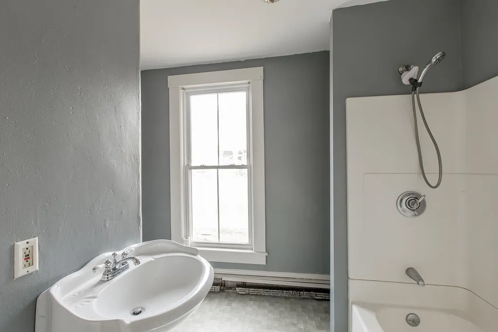 20 Elm Street Dover NH 03820