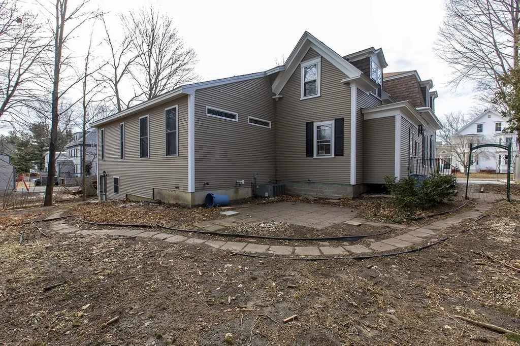 20 Elm Street Dover NH 03820