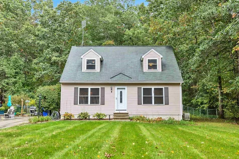 10 Evergreen Drive Hudson NH 03051