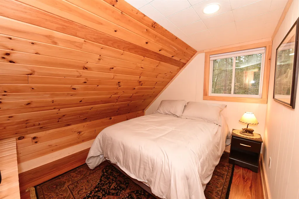 9 Altdorf Place Madison NH 03849