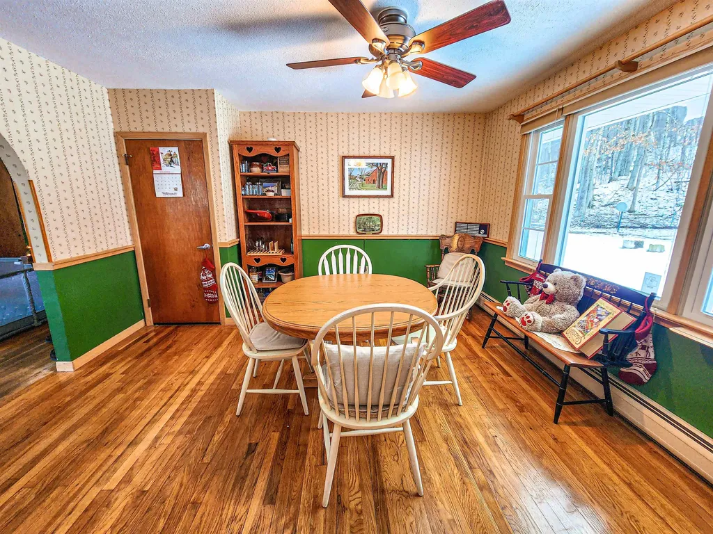 1537 Lake Dunmore Road Leicester VT 05733