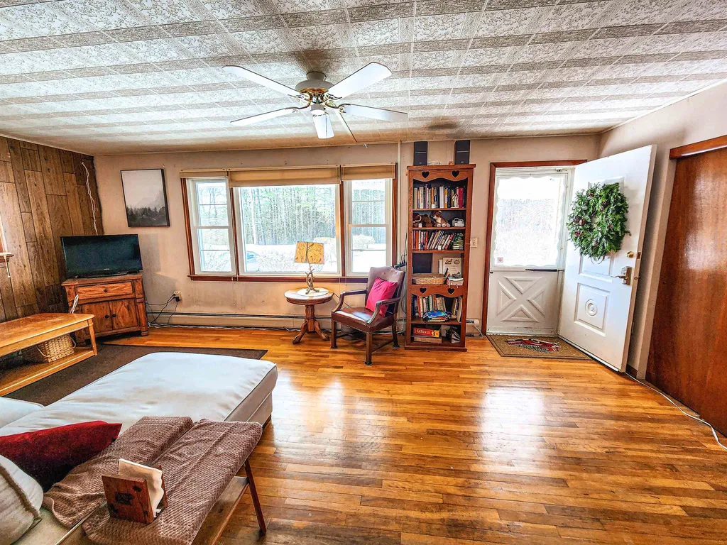 1537 Lake Dunmore Road Leicester VT 05733