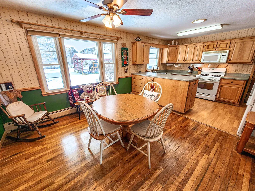 1537 Lake Dunmore Road Leicester VT 05733
