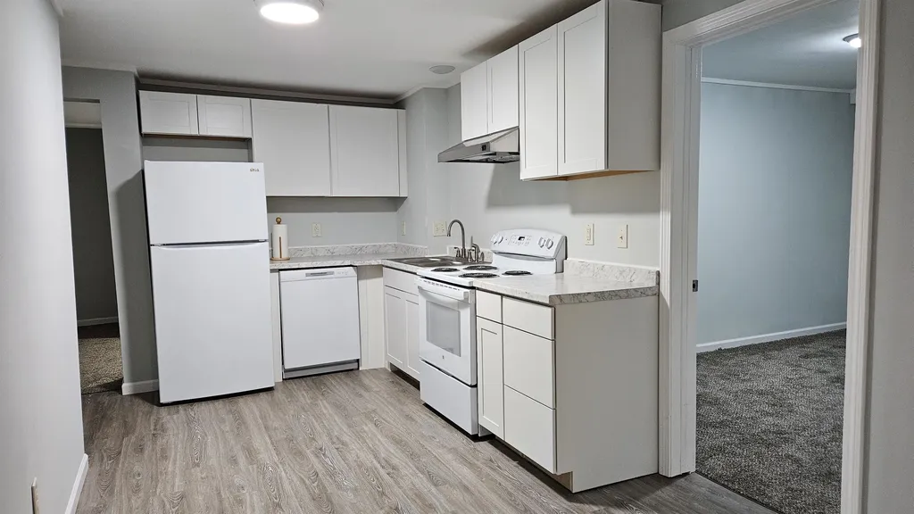 214 Central Street Hudson NH 03051