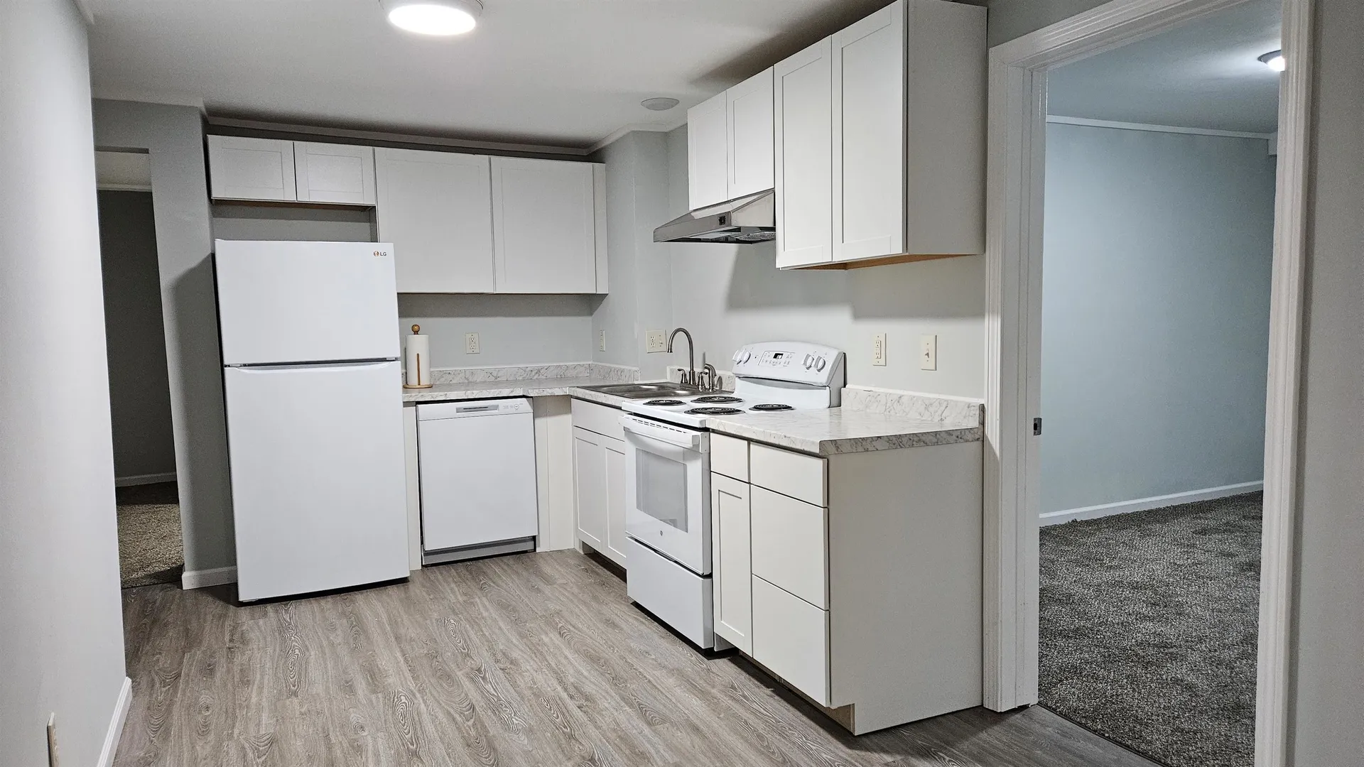 214 Central Street Hudson NH 03051