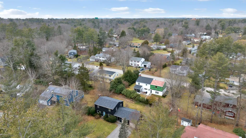 15 Daffodil Hill Lane Rochester NH 03868